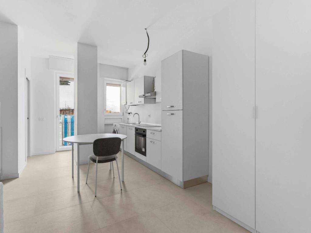 appartamento in vendita a Milano in zona Famagosta