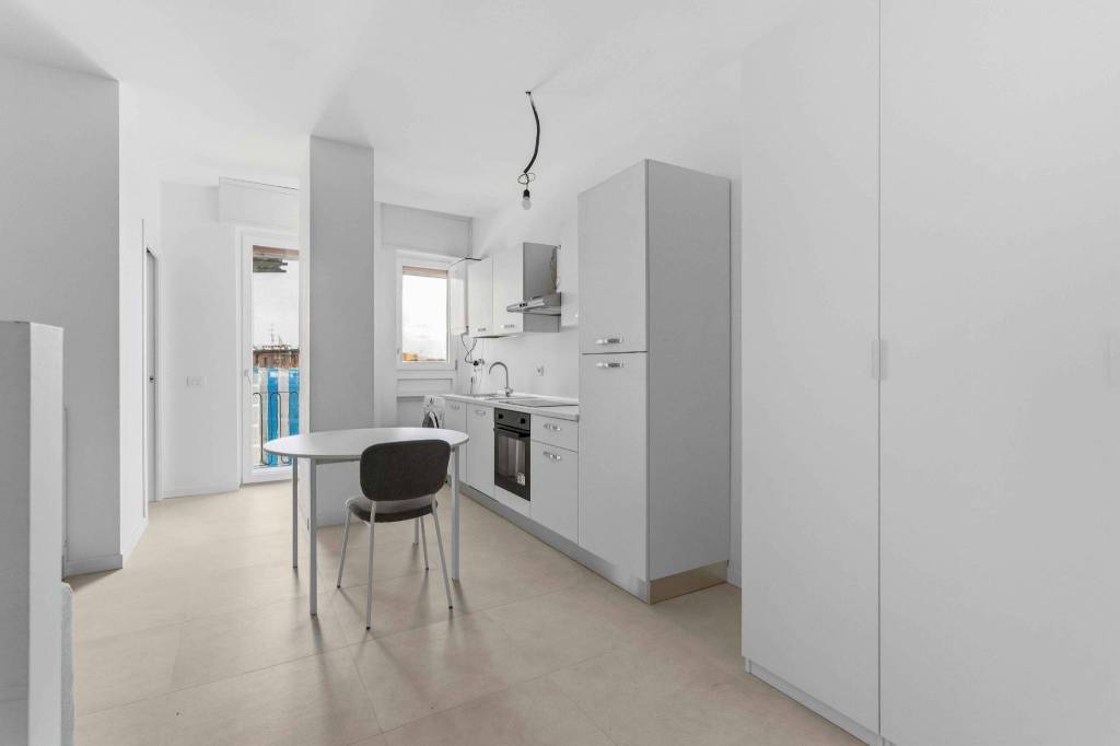 appartamento in vendita a Milano in zona Famagosta