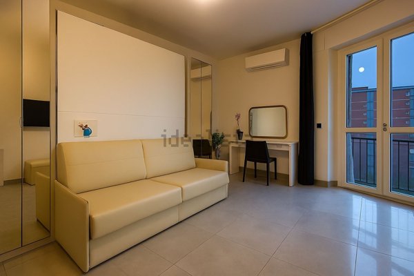 appartamento in vendita a Milano in zona Famagosta