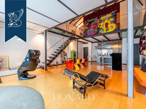 appartamento in vendita a Milano in zona Famagosta