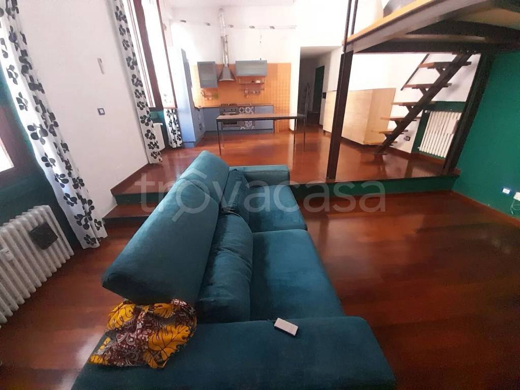 appartamento in vendita a Milano in zona Piazzale Lodi