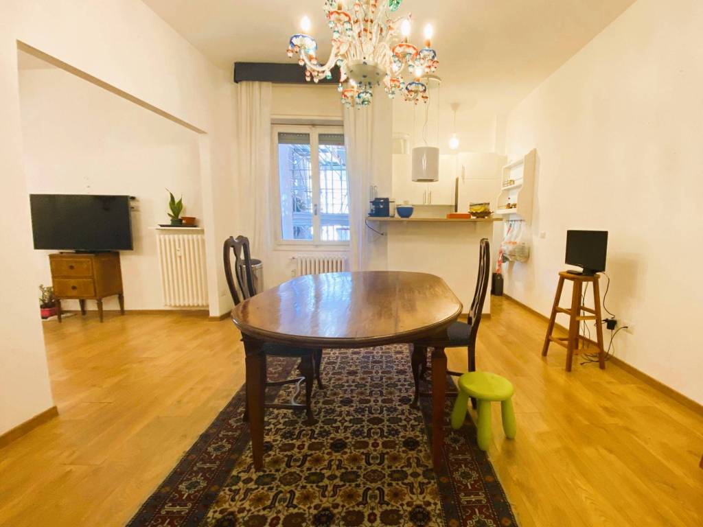 appartamento in vendita a Milano in zona Vigentino
