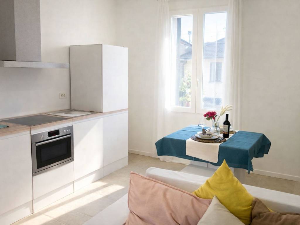 appartamento in vendita a Milano in zona Adriano