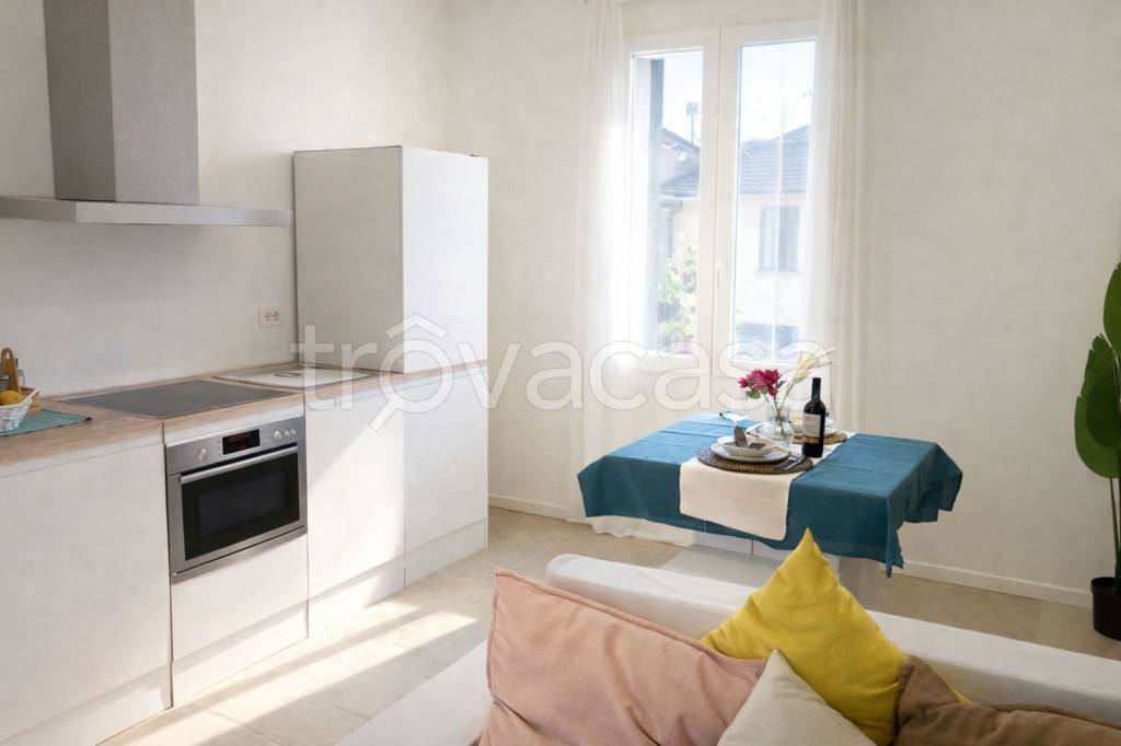 appartamento in vendita a Milano in zona Gorla