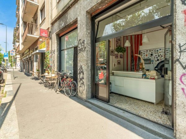 negozio in vendita a Milano in zona Chiesa Rossa