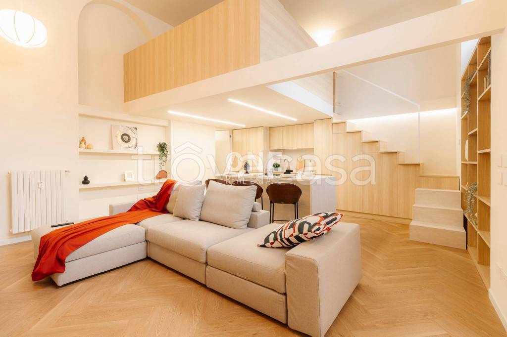 appartamento in vendita a Milano in zona Isola