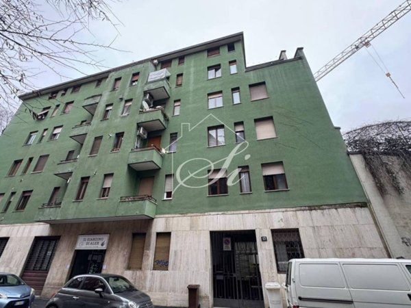 locale commerciale in vendita a Milano