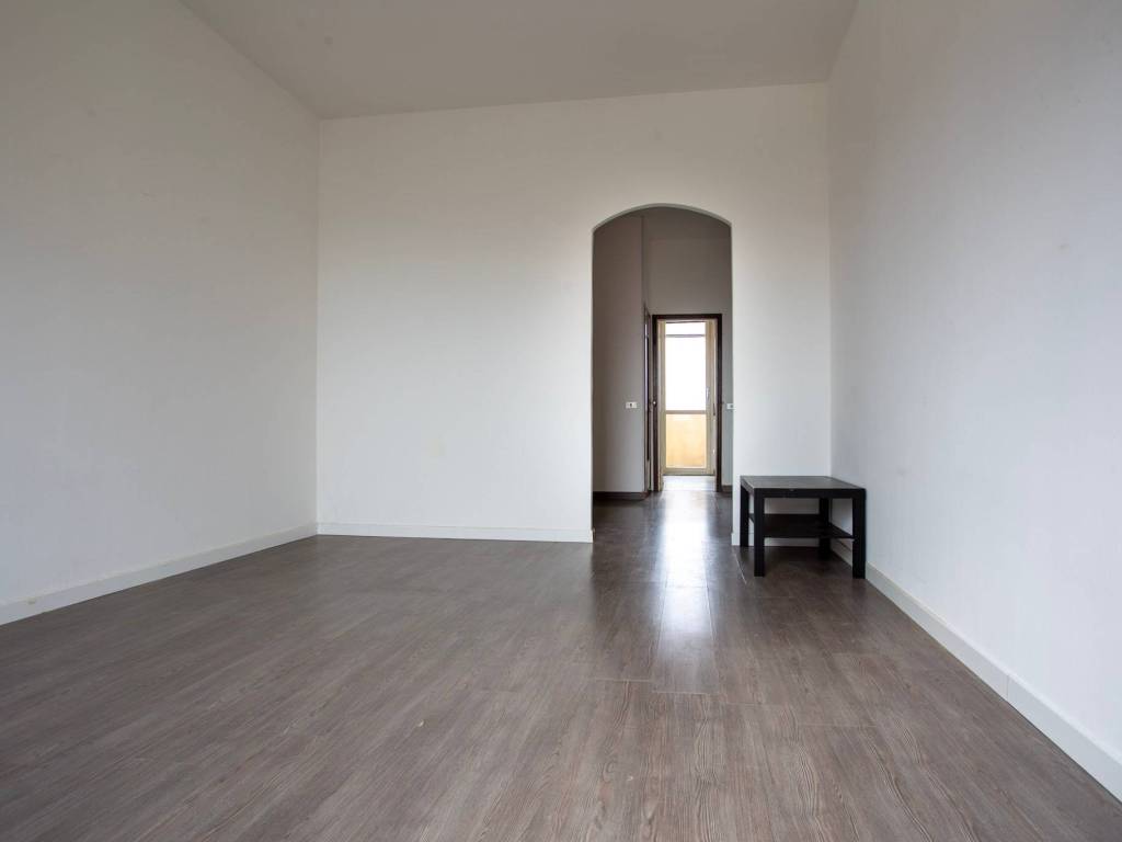 appartamento in vendita a Milano in zona Famagosta