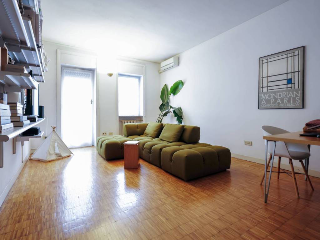appartamento in vendita a Milano in zona Città Studi