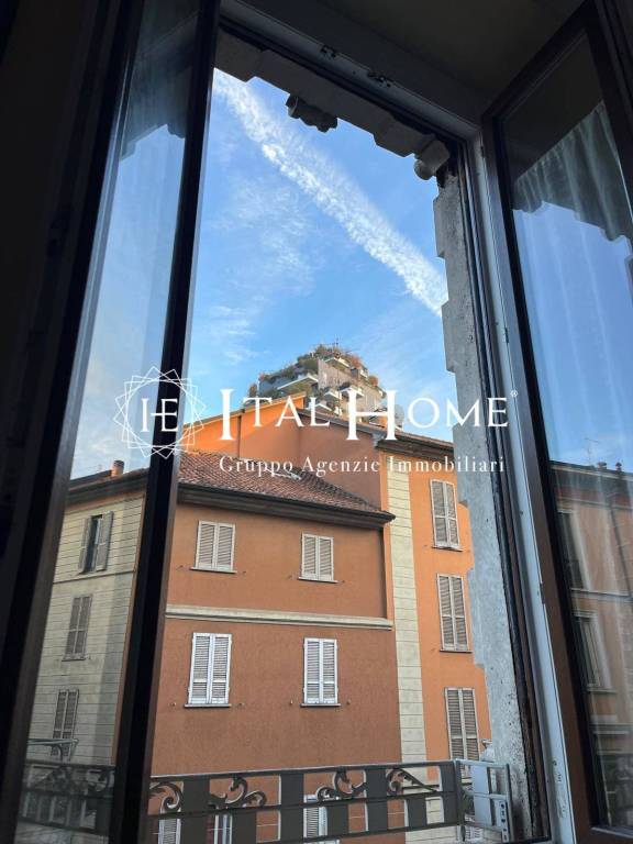 appartamento in vendita a Milano in zona Isola