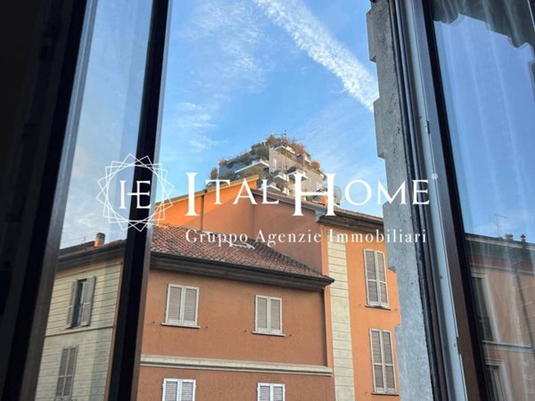 appartamento in vendita a Milano in zona Isola