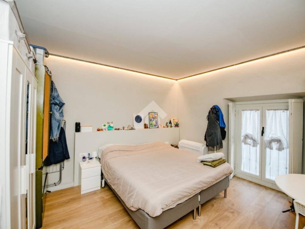 appartamento in vendita a Milano in zona Bocconi