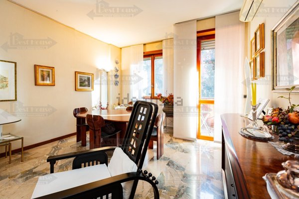 appartamento in vendita a Milano in zona Piazzale Lodi