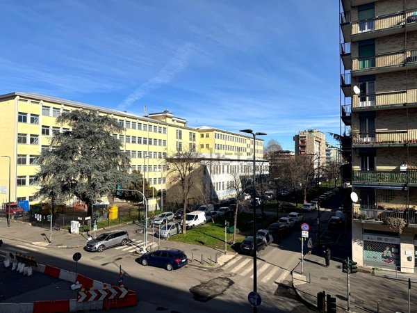 appartamento in vendita a Milano in zona San Siro