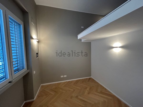 appartamento in vendita a Milano in zona XXII Marzo