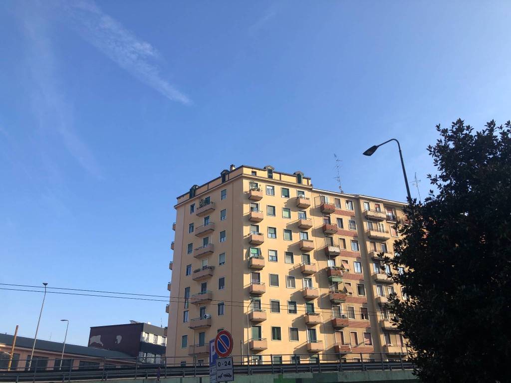 appartamento in vendita a Milano in zona Rogoredo