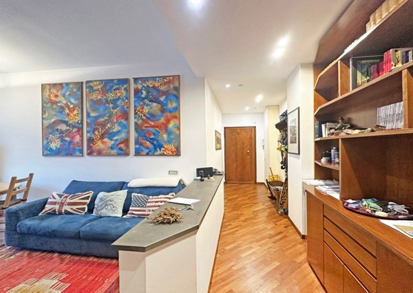 appartamento in vendita a Milano in zona Trenno