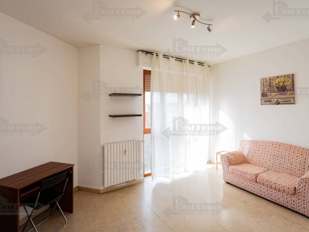 appartamento in vendita a Milano in zona Lambrate