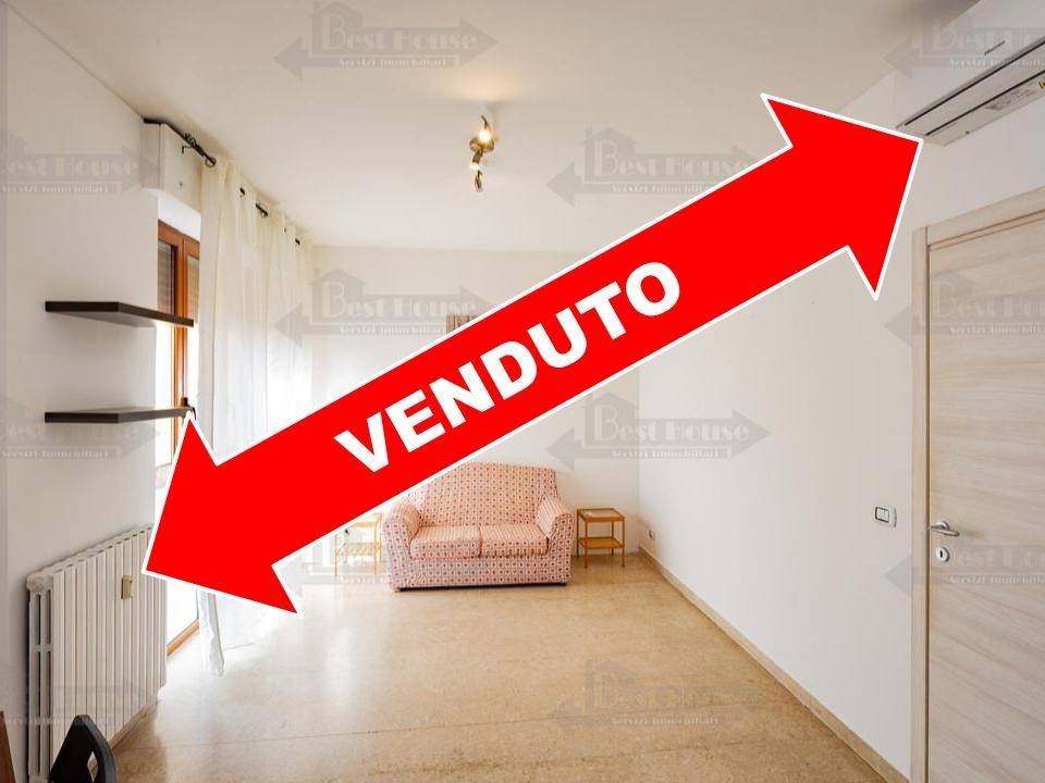 appartamento in vendita a Milano in zona Lambrate