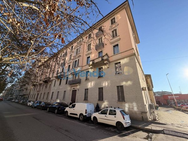 appartamento in vendita a Milano in zona Corvetto