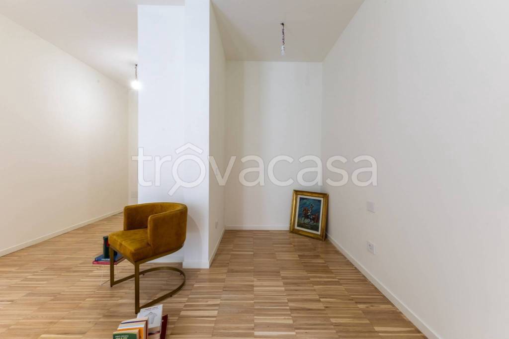 appartamento in vendita a Milano in zona Porta Venezia