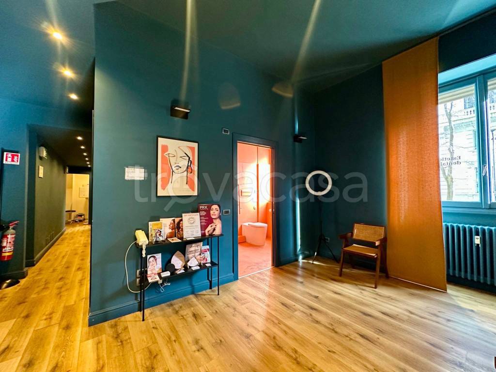 ufficio in vendita a Milano