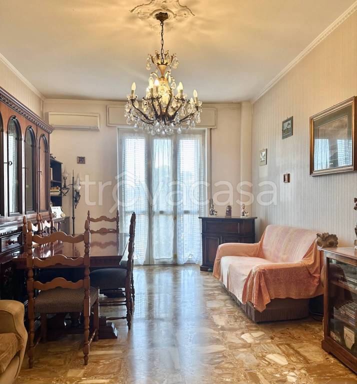 appartamento in vendita a Milano in zona Crescenzago