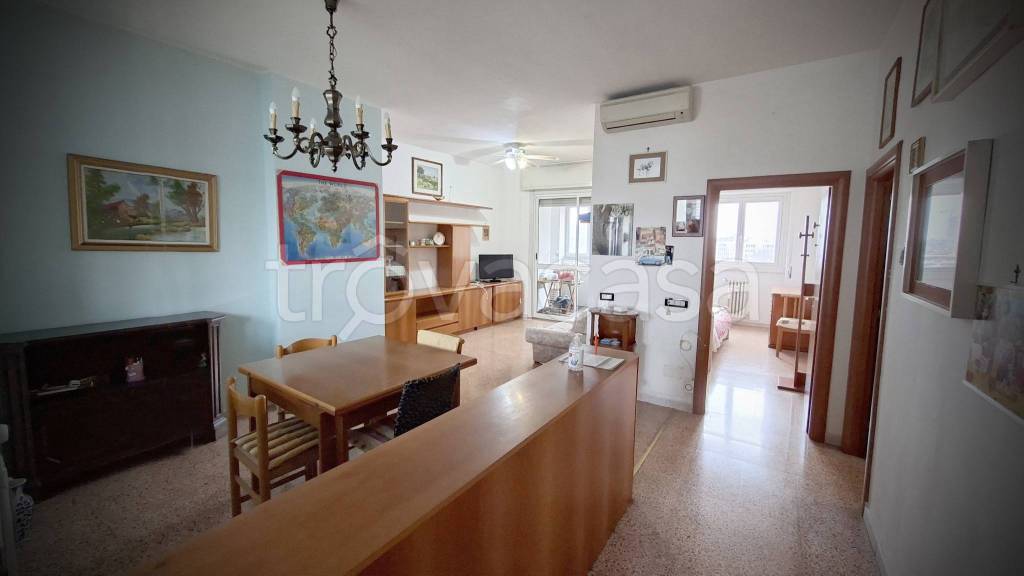 appartamento in vendita a Milano in zona Quarto Cagnino