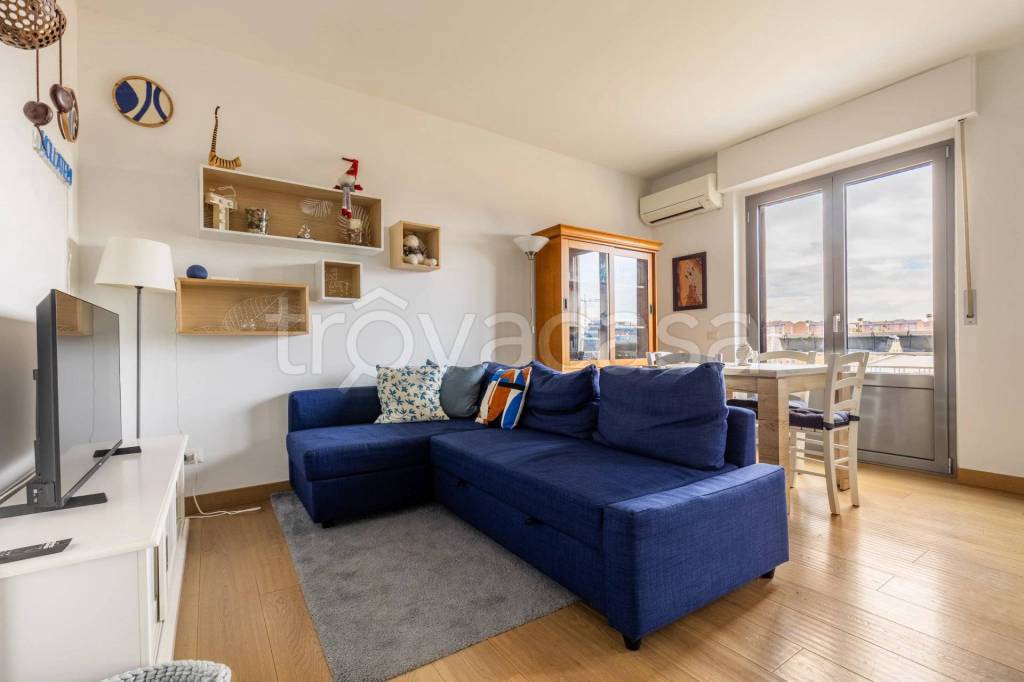 appartamento in vendita a Milano in zona San Cristoforo