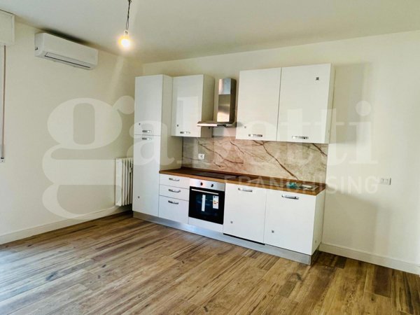 appartamento in vendita a Milano in zona San Cristoforo