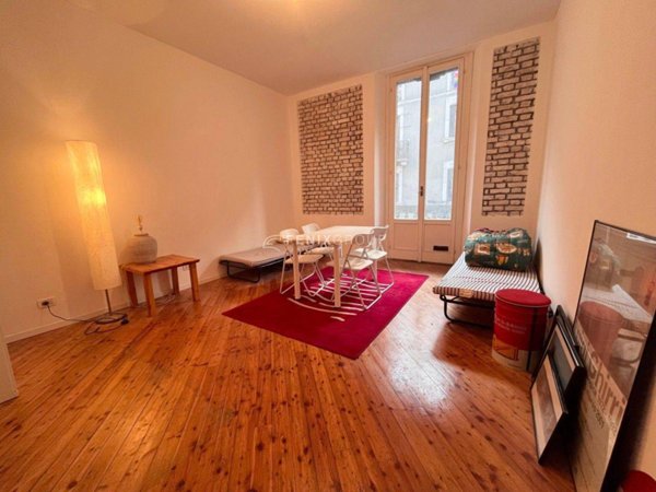 appartamento in vendita a Milano in zona Loreto