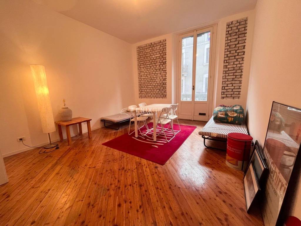 appartamento in vendita a Milano in zona Loreto