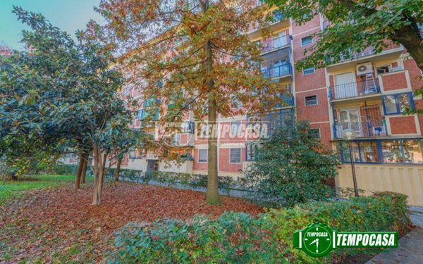 appartamento in vendita a Milano in zona Quartiere degli Olmi