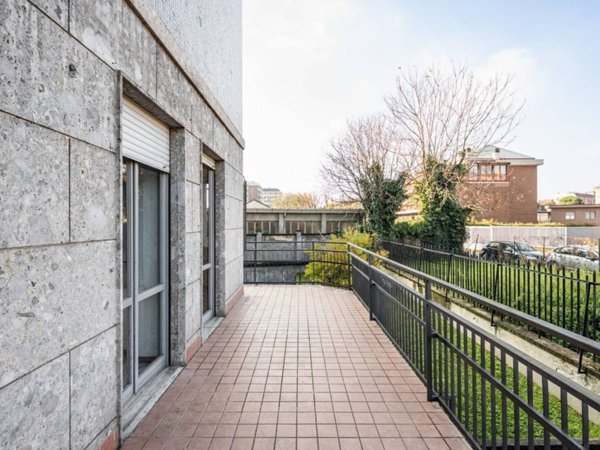 appartamento in vendita a Milano in zona Crescenzago