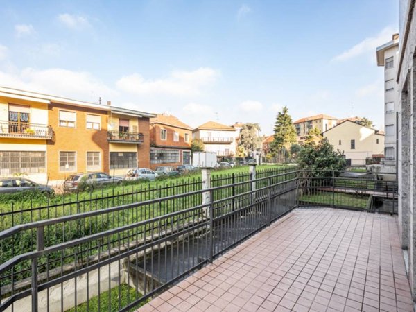 appartamento in vendita a Milano in zona Crescenzago