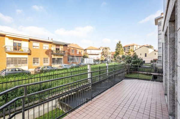 appartamento in vendita a Milano in zona Crescenzago