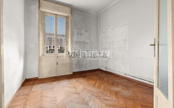appartamento in vendita a Milano in zona Città Studi