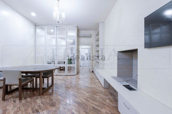 appartamento in vendita a Milano in zona Brera