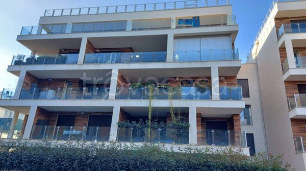 appartamento in vendita a Milano in zona Solari