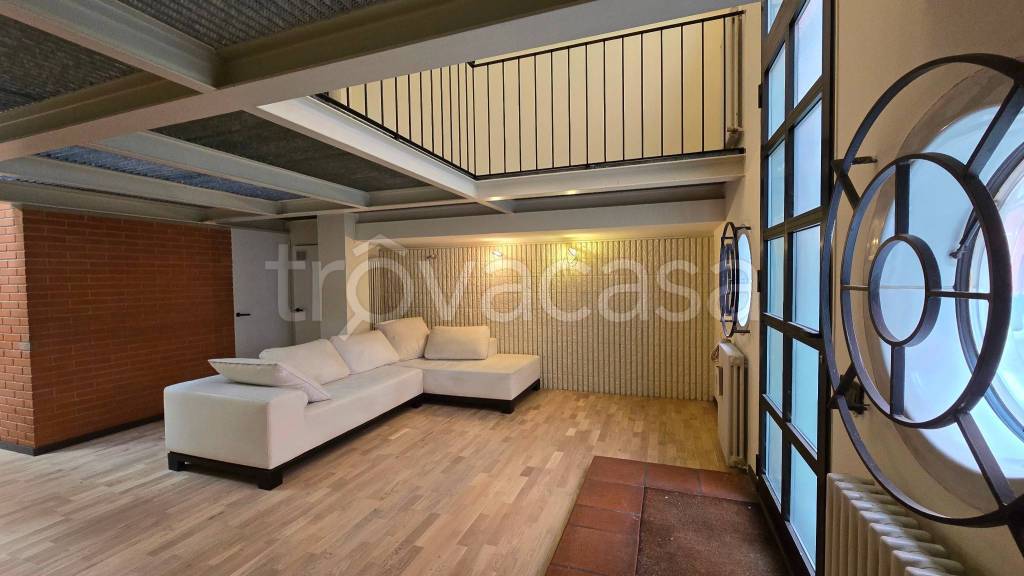 appartamento in vendita a Milano in zona Bocconi