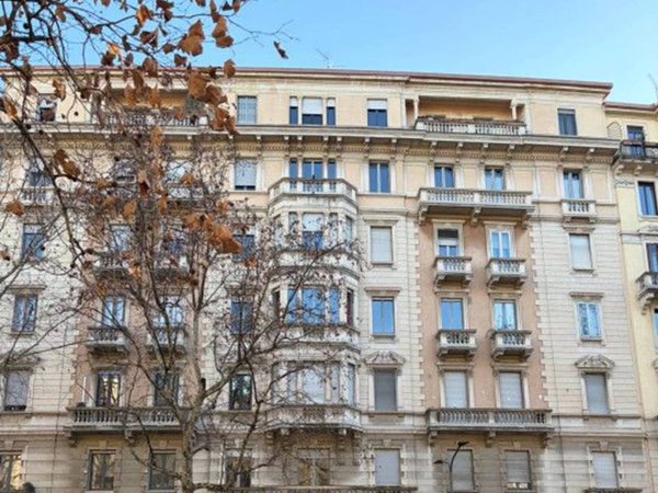 appartamento in vendita a Milano in zona Sempione