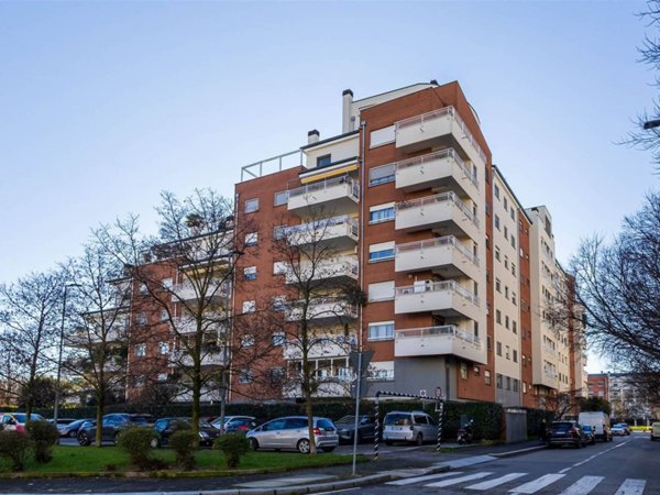appartamento in vendita a Milano in zona Quarto Oggiaro