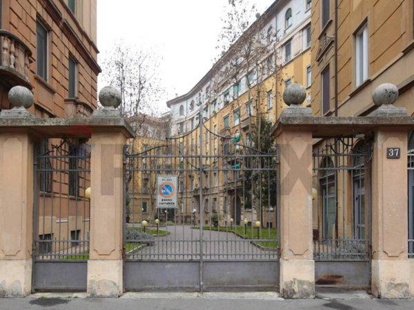 appartamento in vendita a Milano in zona Piazzale Lodi