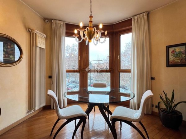 appartamento in vendita a Milano in zona Rembrandt