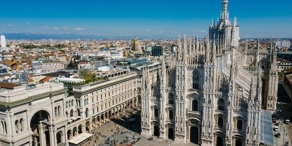 negozio in vendita a Milano in zona Piazzale Lodi