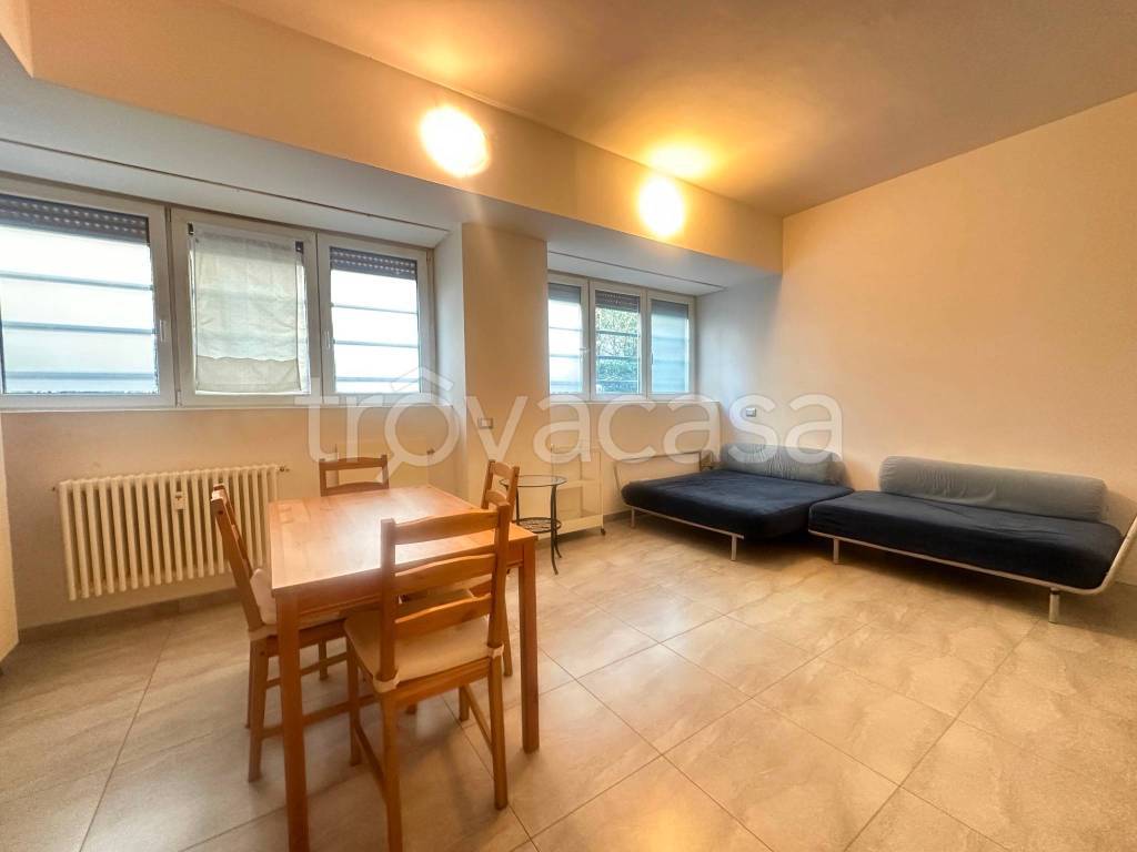 appartamento in vendita a Milano in zona Dergano