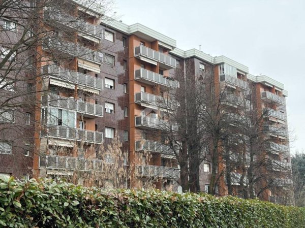 appartamento in vendita a Milano in zona Gallaratese