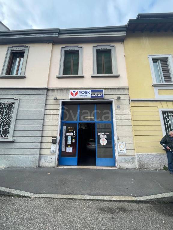 negozio in vendita a Milano