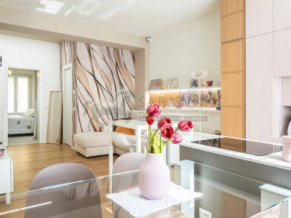 appartamento in vendita a Milano in zona Porta Nuova