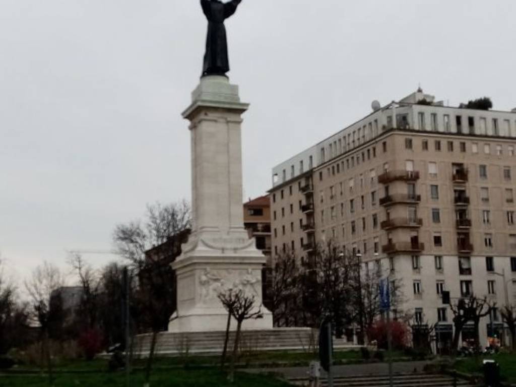 appartamento in vendita a Milano in zona Porta Venezia